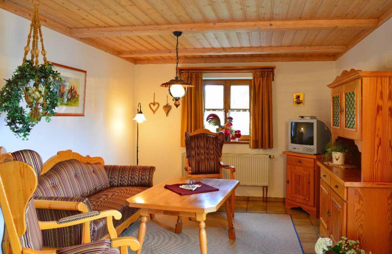 Ferienwohnungen Haus "Wildschuetz" Frauenau Exterior photo